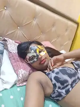 Snapshot of Radhika_01 chatting on 05/29/26, 10:24 Radhika 01 online show from 05/29/26, 10:24