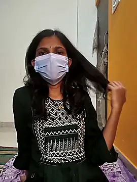 Shivani2002 online show from 11/30/25, 05:06