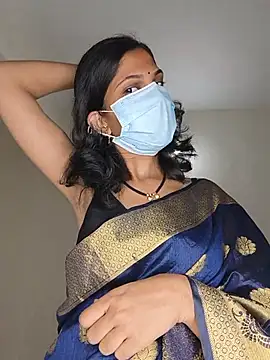 Shivani2002 online show from 06/08/26, 04:18