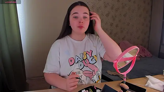 Alice next door online show from 03/11/26, 01:17