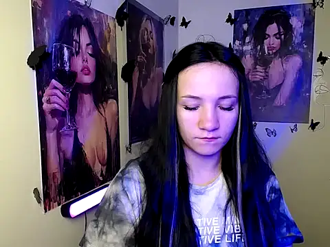 Em7MaA online show from 09/30/25, 05:56