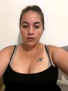 Snapshot of AmaliaAma chatting on 09/23/25, 03:42 AmaliaAma online show from 09/23/25, 03:42