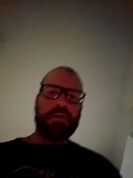 Snapshot of PleaseDegradeMyBody chatting on 12/18/25, 05:35 PleaseDegradeMyBody online show from 12/18/25, 05:35