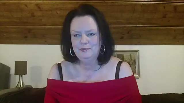 Snapshot of TiffanyMature chatting on 09/25/25, 08:23 TiffanyMature online show from 09/25/25, 08:23