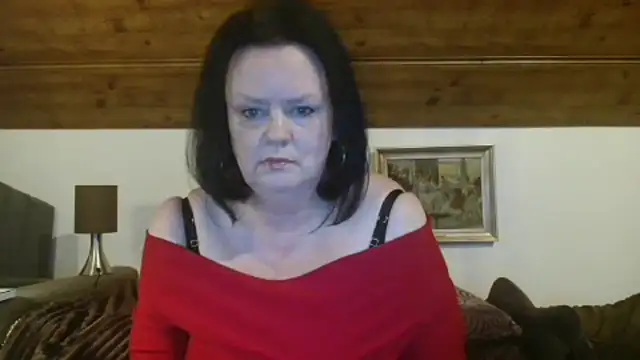 Snapshot of TiffanyMature chatting on 10/03/25, 09:23 TiffanyMature online show from 10/03/25, 09:23