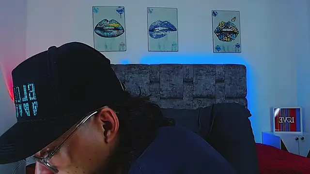 Snapshot of dirty_model chatting on 10/11/25, 05:28 dirty model online show from 10/11/25, 05:28