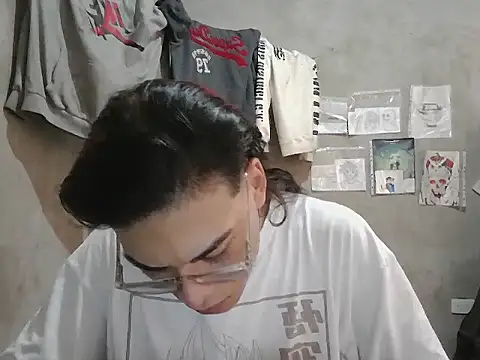 dirty model online show from 04/18/26, 06:01