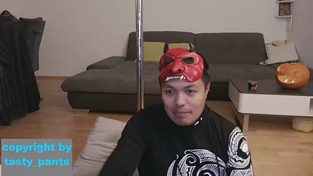 Tasty pants online show from 10/31/25, 08:21