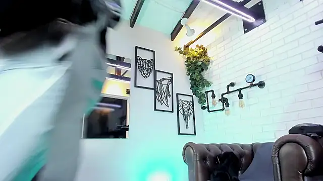 ItaloMoore online show from 12/15/25, 11:25