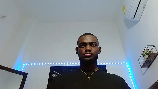 eebony stallion online show from 10/10/25, 03:16