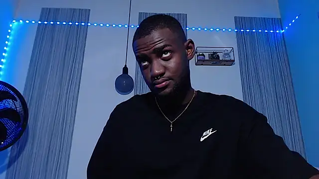 eebony stallion online show from 10/16/25, 02:56