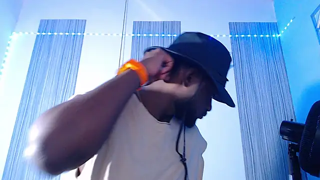 eebony stallion online show from 02/16/26, 06:48