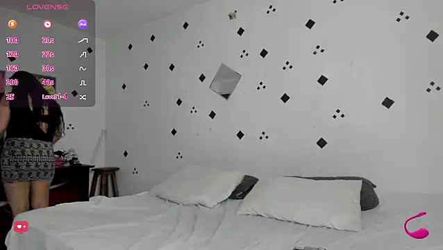 samaramour online show from 11/26/25, 11:44