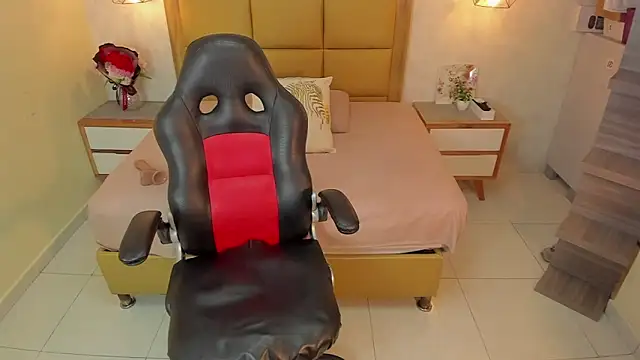 MELISSAROUGE online show from 03/18/26, 07:17