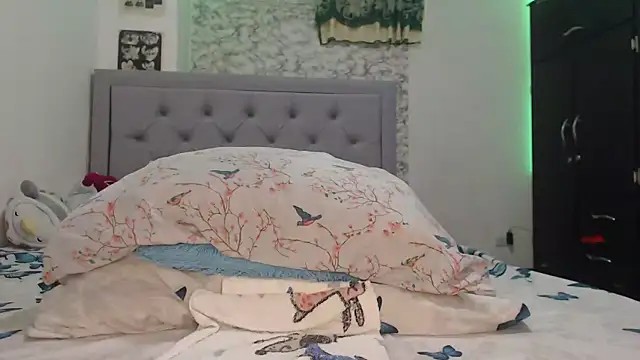 Snapshot of nahomibeckers chatting on 10/22/25, 03:01 nahomibeckers online show from 10/22/25, 03:01