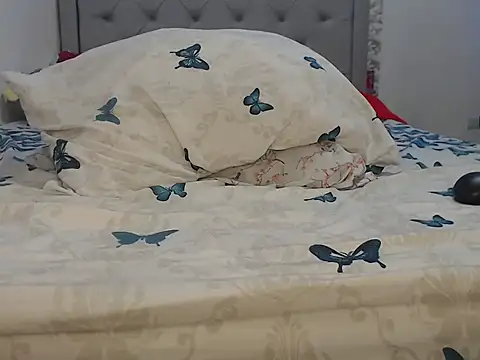 Snapshot of nahomibeckers chatting on 10/23/25, 05:55 nahomibeckers online show from 10/23/25, 05:55