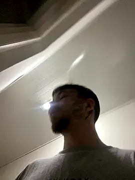 Snapshot of Kissmalditox chatting on 11/03/25, 01:08 Kissmalditox online show from 11/03/25, 01:08