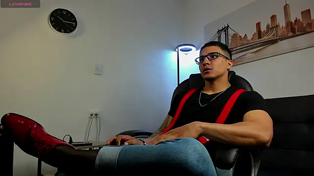 Dash Bukoski online show from 12/20/25, 02:57