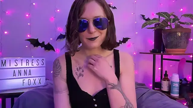 mistressannafoxx online show from 11/03/25, 06:20