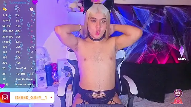 Snapshot of derek_greyy_ chatting on 10/17/25, 10:45 derek greyy online show from 10/17/25, 10:45