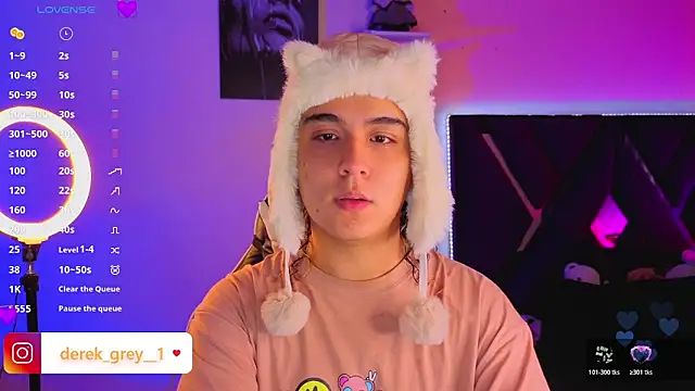 derek greyy  online show from 04/29/26, 03:27