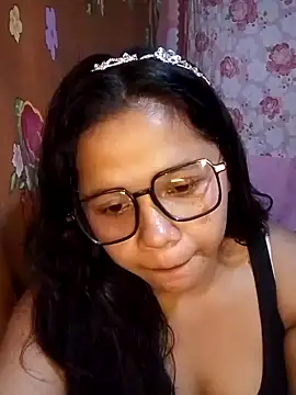 hotmomma8 online show from 04/08/26, 02:22