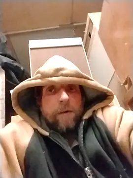 CatchyPart93 online show from 12/17/25, 02:06