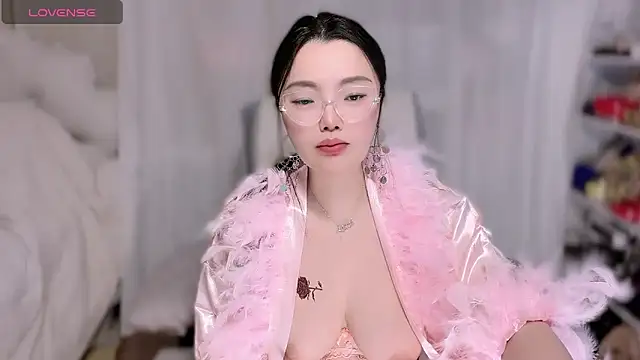 Amaya-yooo-36D online show from 02/08/26, 04:05