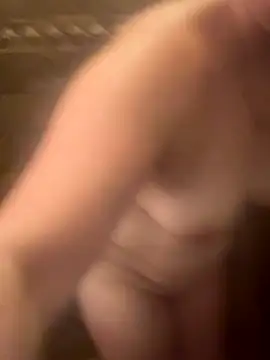 Snapshot of M1l3yD3w chatting on 11/09/25, 02:32 M1l3yD3w online show from 11/09/25, 02:32