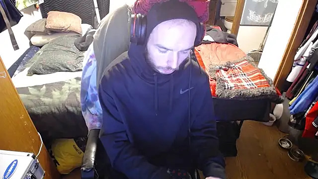 womenhateme69 online show from 12/05/25, 02:25