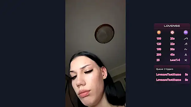 Snapshot of AlfredaBillegas chatting on 10/16/25, 05:03 AlfredaBillegas online show from 10/16/25, 05:03