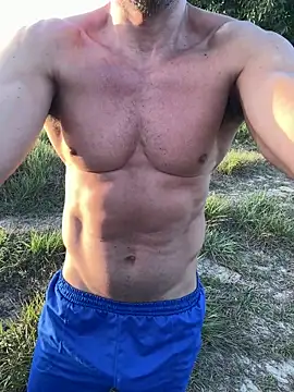 Snapshot of CasadoLutadorBigStuds chatting on 10/16/25, 07:48 CasadoLutadorBigStuds online show from 10/16/25, 07:48