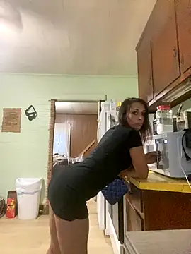 Snapshot of loveyourselfmore88 chatting on 09/23/25, 11:08 loveyourselfmore88 online show from 09/23/25, 11:08