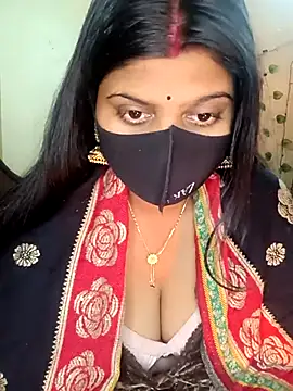 Snapshot of reena502 chatting on 12/20/25, 12:40 reena502 online show from 12/20/25, 12:40