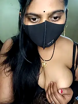 reena502 online show from 04/18/26, 05:00