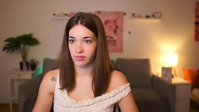 kissie cat online show from 10/24/25, 01:40