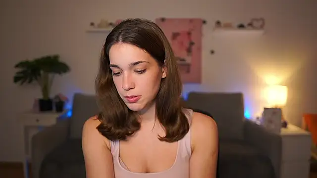 kissie cat online show from 11/14/25, 07:23