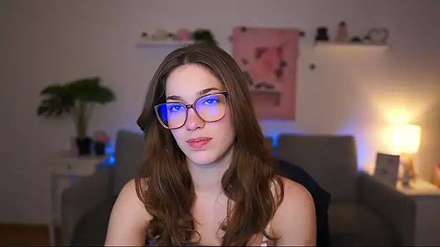 kissie cat online show from 03/09/26, 02:43