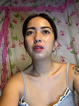 Snapshot of Soft_Angel8 chatting on 06/10/26, 06:18 Soft Angel8 online show from 06/10/26, 06:18