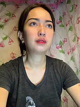 Snapshot of Soft_Angel8 chatting on 06/19/26, 11:47 Soft Angel8 online show from 06/19/26, 11:47
