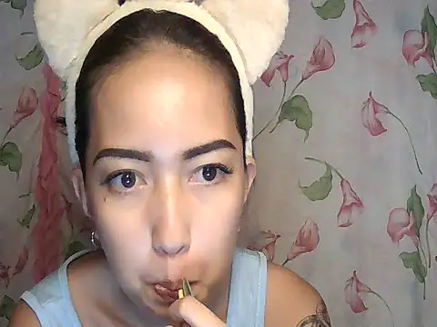 Snapshot of Soft_Angel8 chatting on 07/08/26, 10:09 Soft Angel8 online show from 07/08/26, 10:09