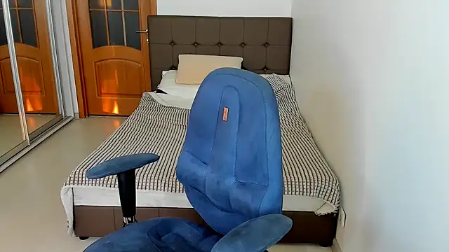 AndrianaBelle online show from 09/19/25, 03:45