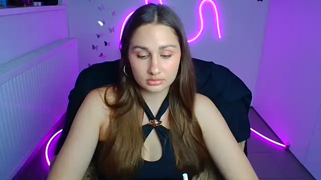 Snapshot of Stefanie_Sweet chatting on 06/18/26, 11:25 Stefanie Sweet online show from 06/18/26, 11:25