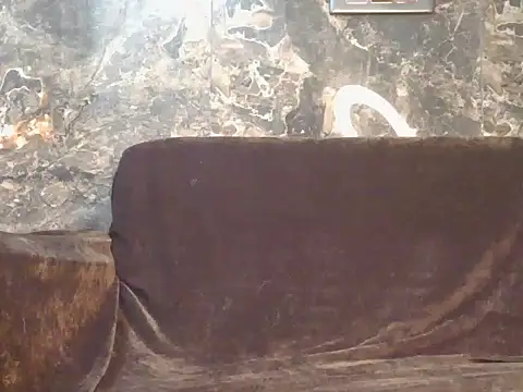 imaila18 online show from 02/09/26, 05:22