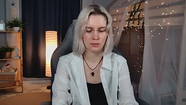 Snapshot of BethanyCloud chatting on 06/05/26, 05:14 BethanyCloud online show from 06/05/26, 05:14