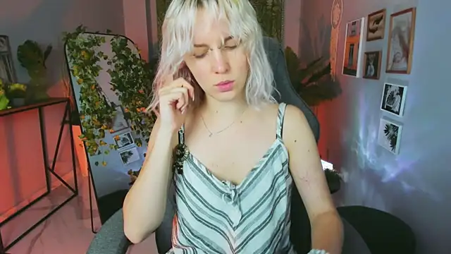 Snapshot of BethanyCloud chatting on 07/27/26, 05:14 BethanyCloud online show from 07/27/26, 05:14