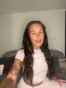 Snapshot of Rosieredxox chatting on 09/09/25, 06:07 Rosieredxox online show from 09/09/25, 06:07