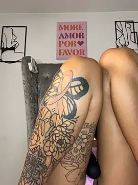 Rosieredxox online show from 05/25/26, 05:57
