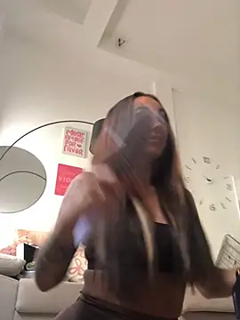 Rosieredxox online show from 06/03/26, 09:45