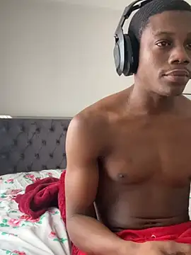 Snapshot of labishyoung25 chatting on 12/15/25, 02:54 labishyoung25 online show from 12/15/25, 02:54